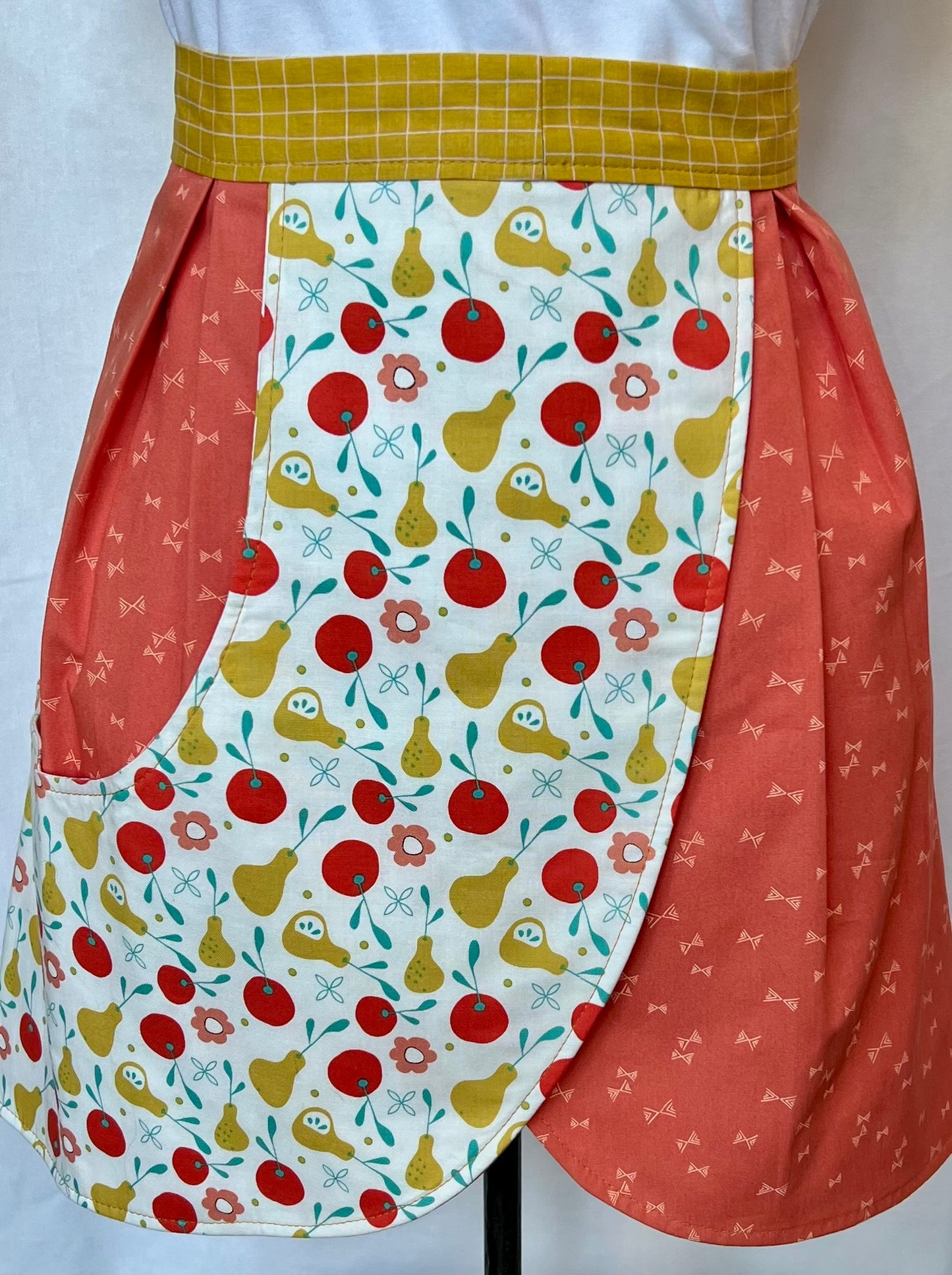 Petal Apron - pear and cherry