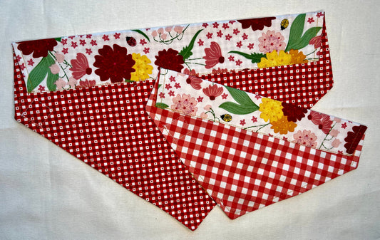 Doggie Bandana - set of 2 Pink Corn flowers